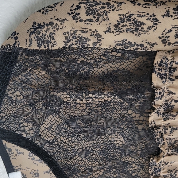 Pleione Lace Trim Blouse Chiffon Smocked Cuffs Keyhole Back Sheer Size XS - Picture 5 of 11